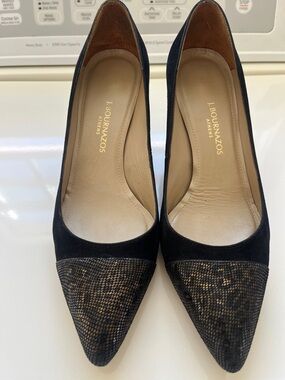 Black Pointed Toe Women's Pumps